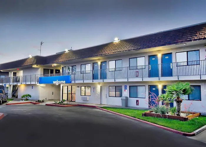 Motel 6-Palmdale, Ca