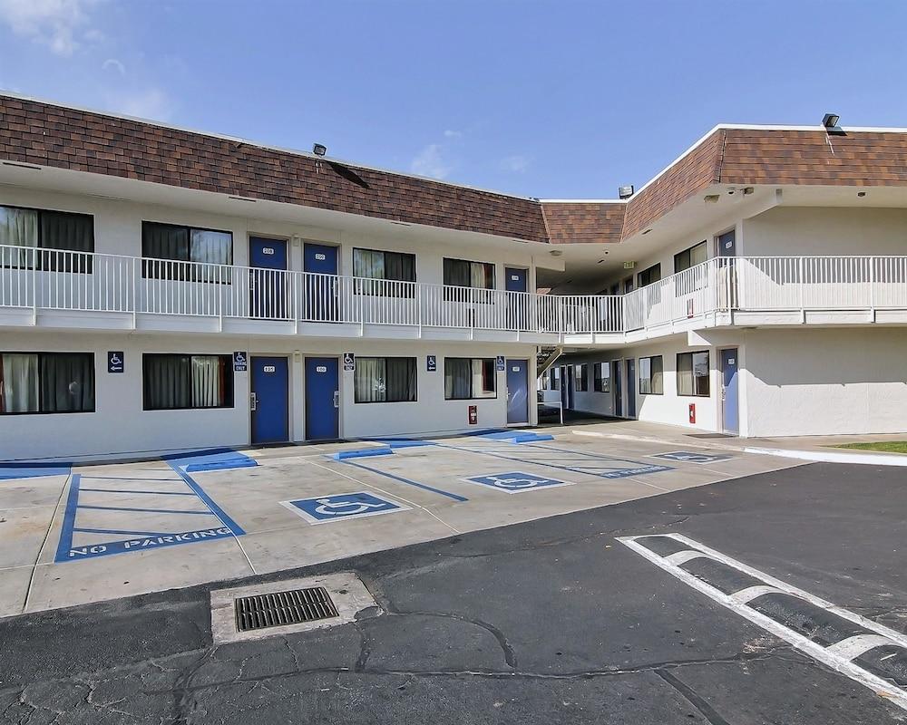 6-palmdale, Ca Hotel 2*