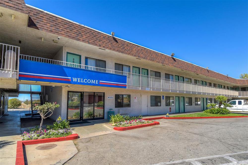 Hotel 6-palmdale, Ca 2*